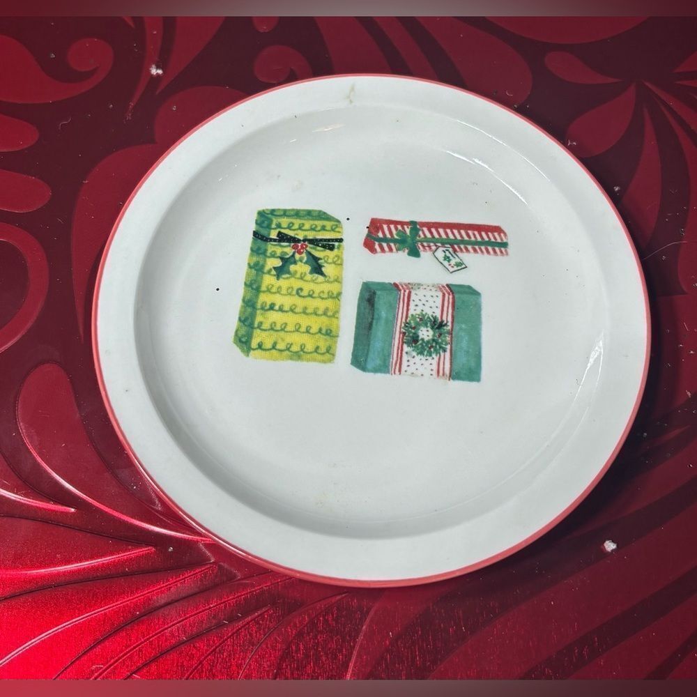 5” Christmas Presents Plate Christmas Decorations Trinket Dish EPC